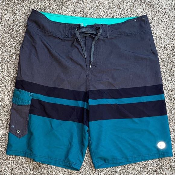 ❤️Ocean Current Teal and Black Board Shorts - Picture 1 of 3